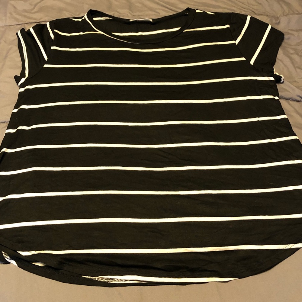 Black and White Tee BNWT